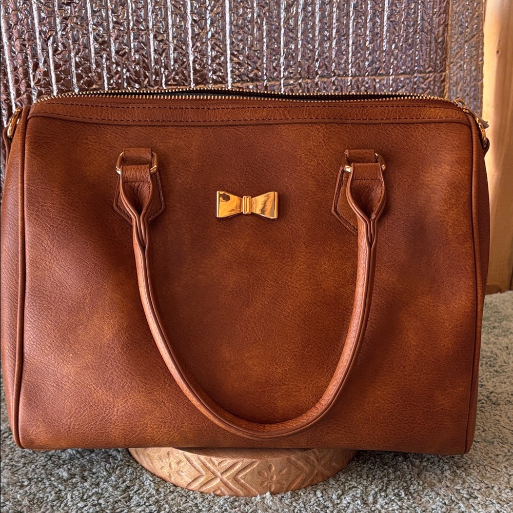 Elegant Brown faux Leather Handbag dual strap or crossbody